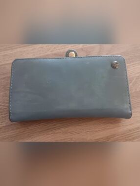 Elegant Slate Blue Women's Wallet with Snap Closure